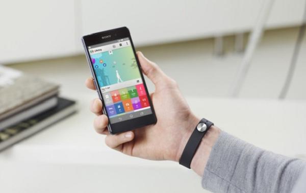 Sony Xperia Z2 smartband