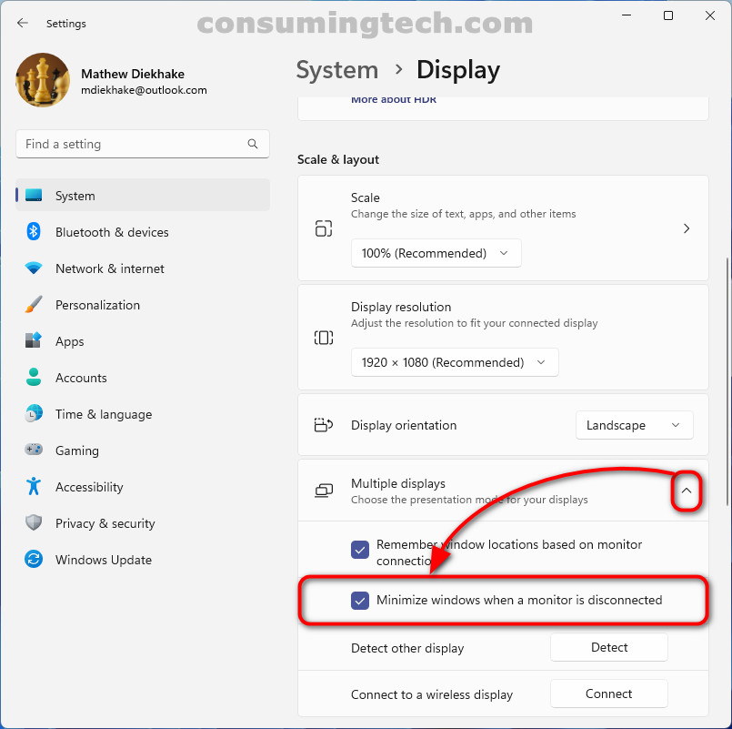 Windows 11: Minimize windows when a monitor is disconnected
